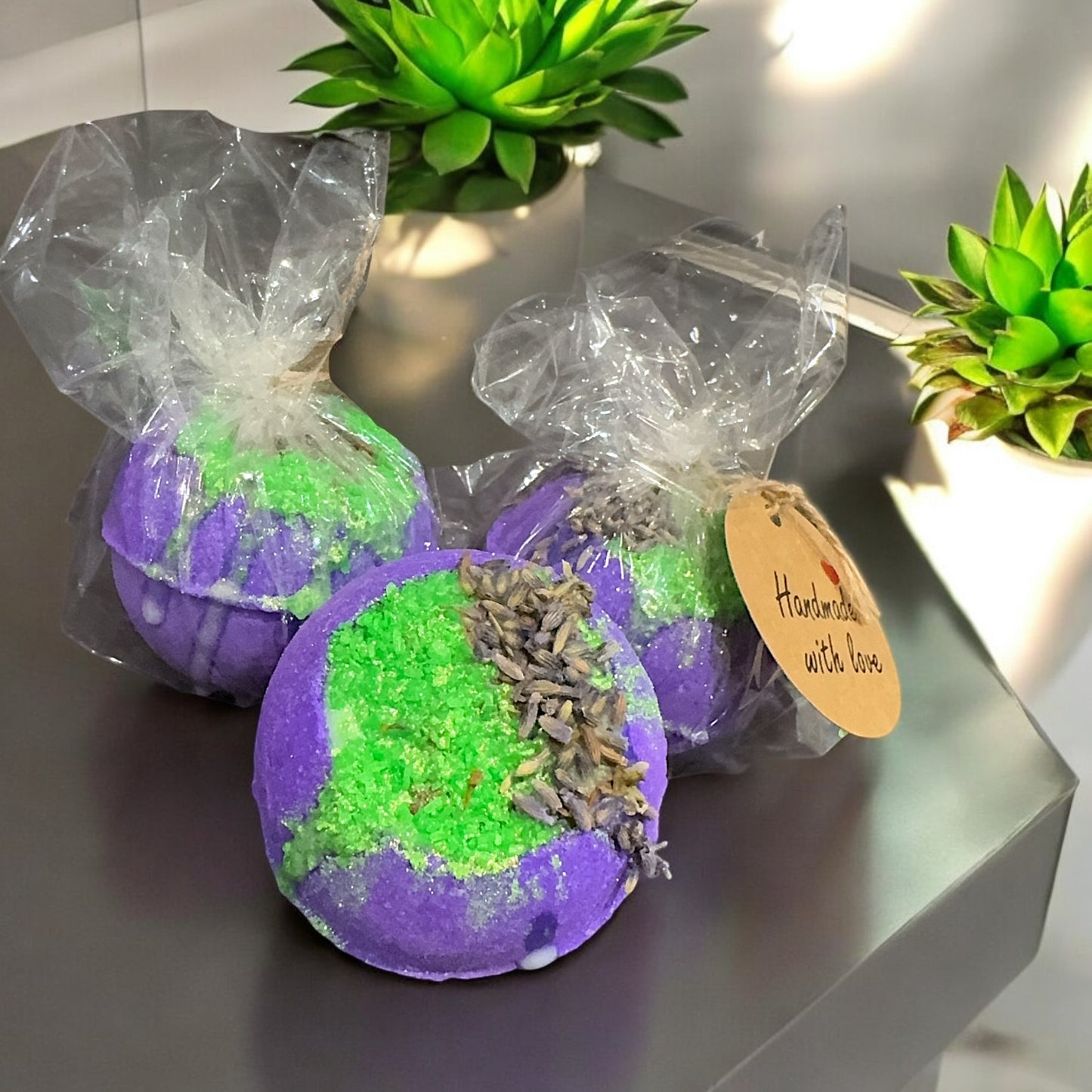 Lavender Thai Lime Bath Bomb